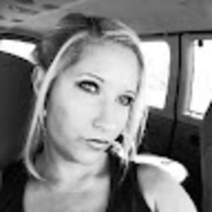 Meet your Posher, Leeann